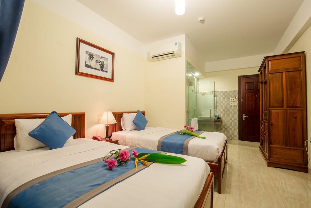 Prince Hotel Hoi An Exterior photo