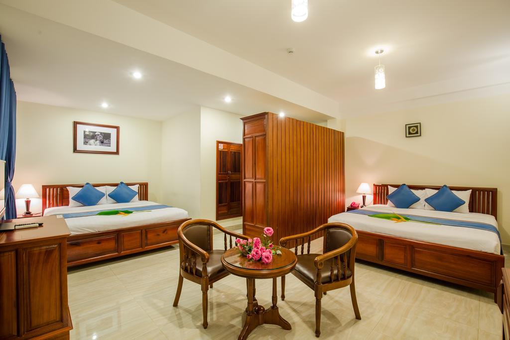 Prince Hotel Hoi An Exterior photo